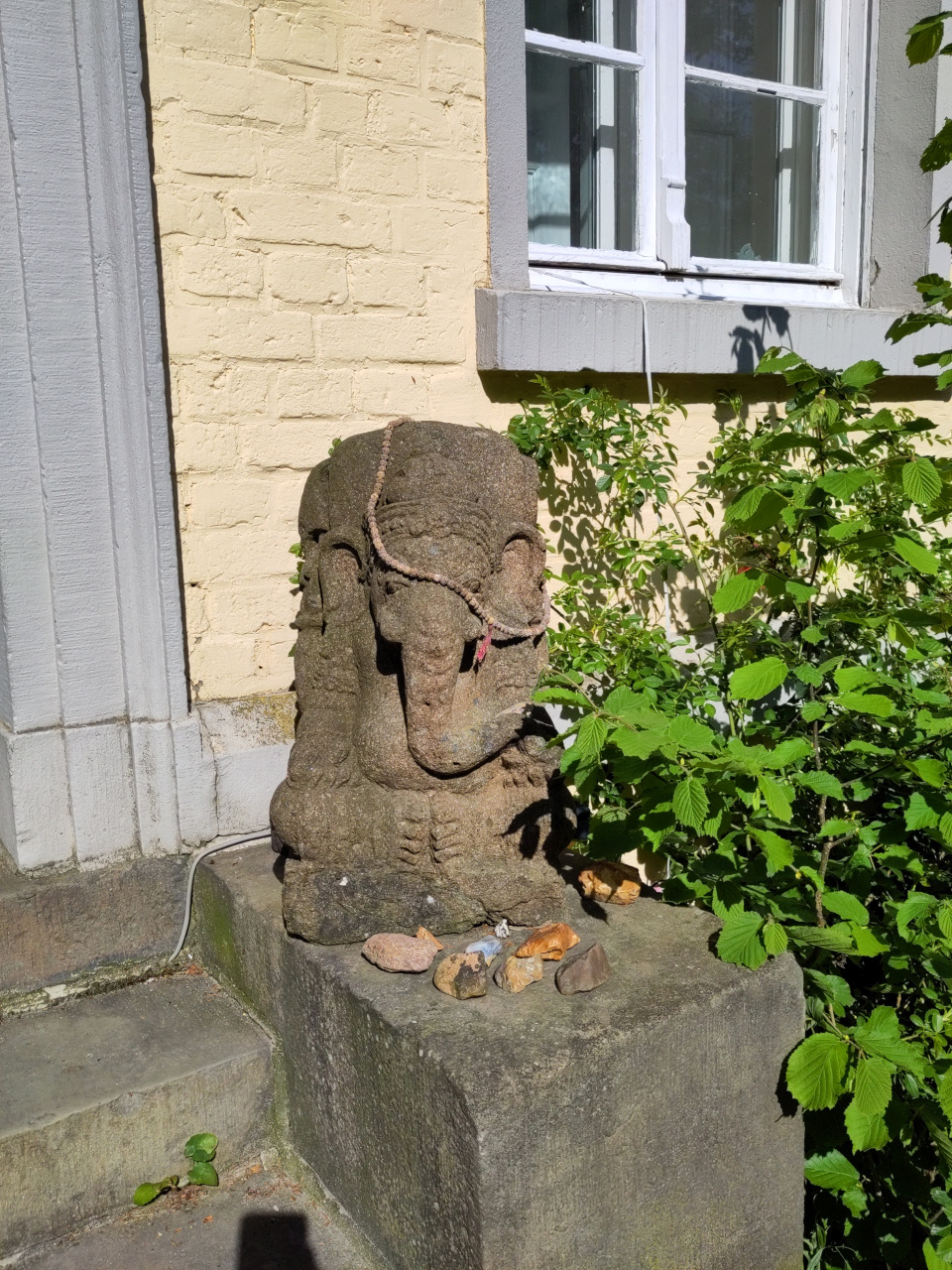 Ganesha am Eingang